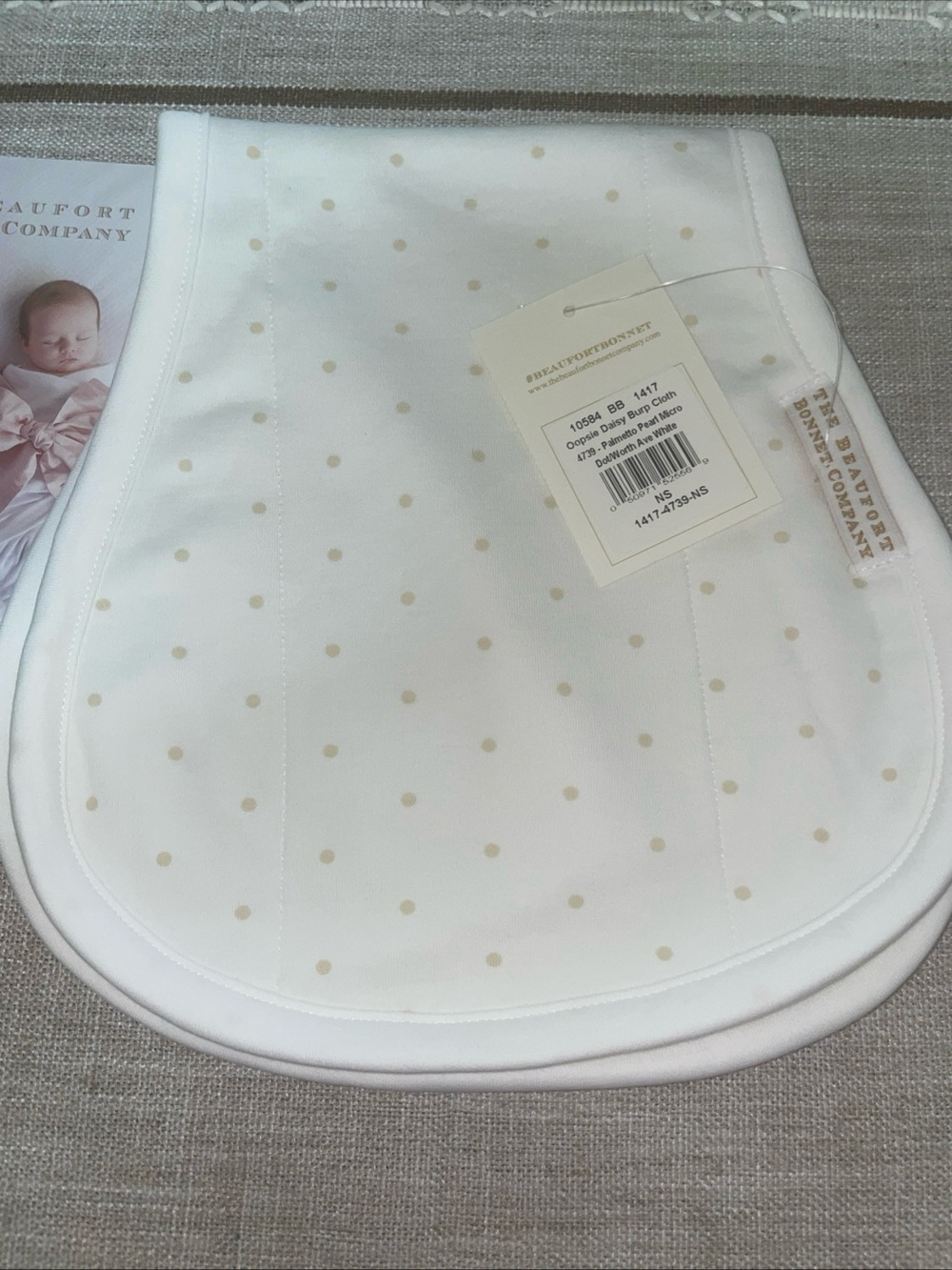 The Beaufort Bonnet Company Oopsie Daisy Burp Cloth Palmetto Pearl Micro Dot NWT